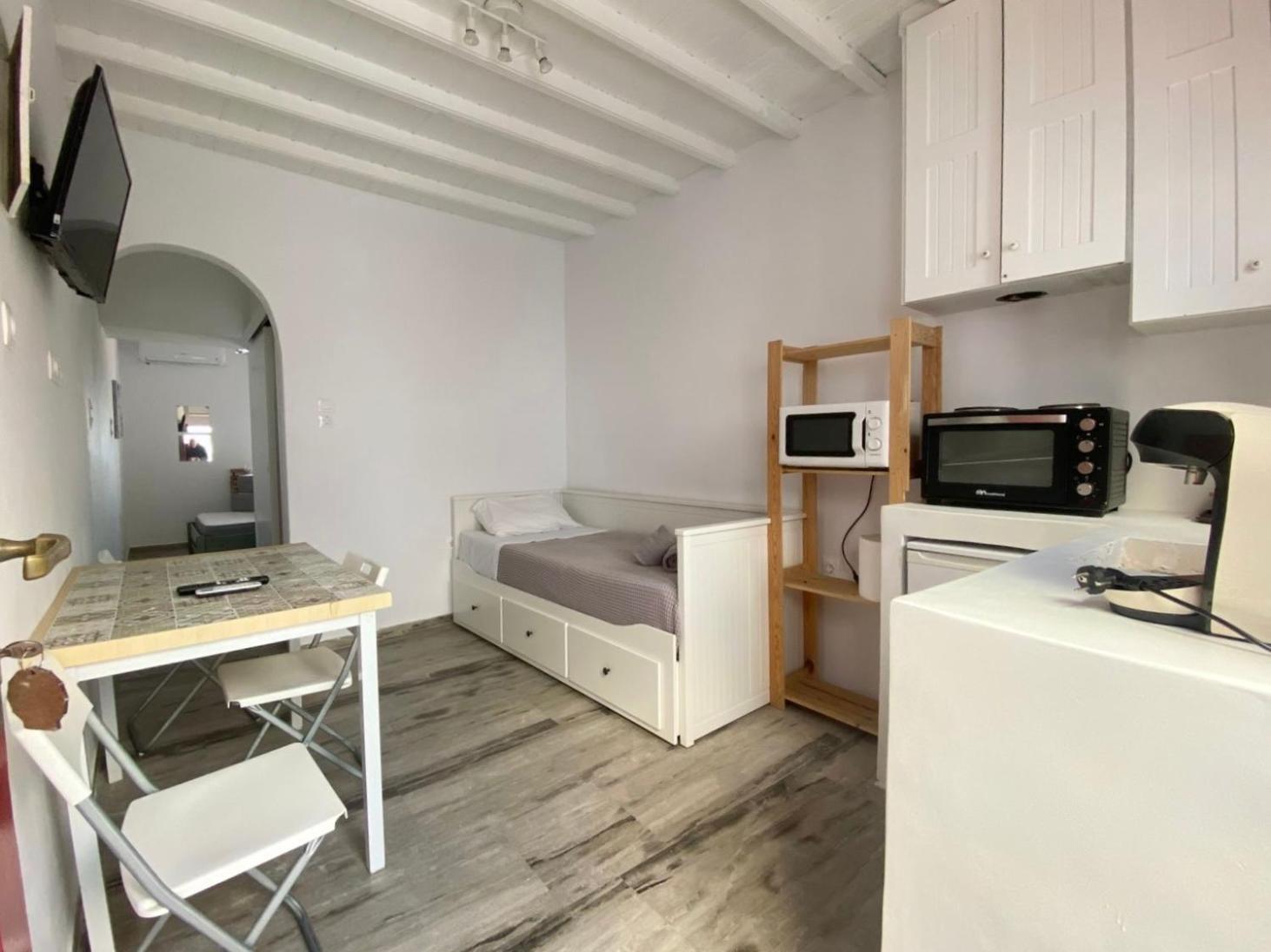 Elenitas Town House With Balcony And Sea View Apartment Mykonos Town Luaran gambar