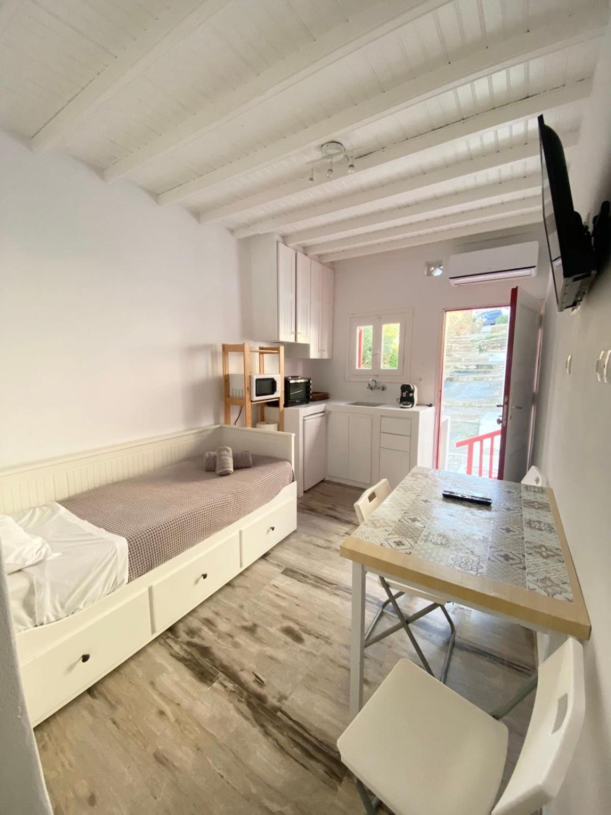 Elenitas Town House With Balcony And Sea View Apartment Mykonos Town Luaran gambar